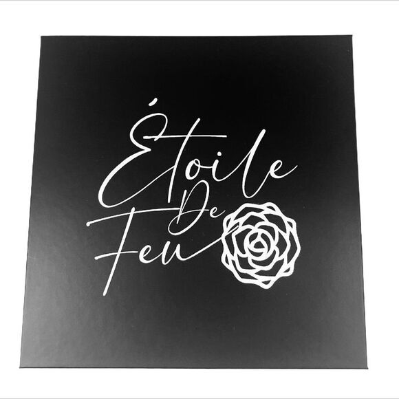 Desiree: 3D Magnetic Premium Silk Lashes, Magnetic Eyeliner, & Tweezers Ultimate - Picture 10 of 10